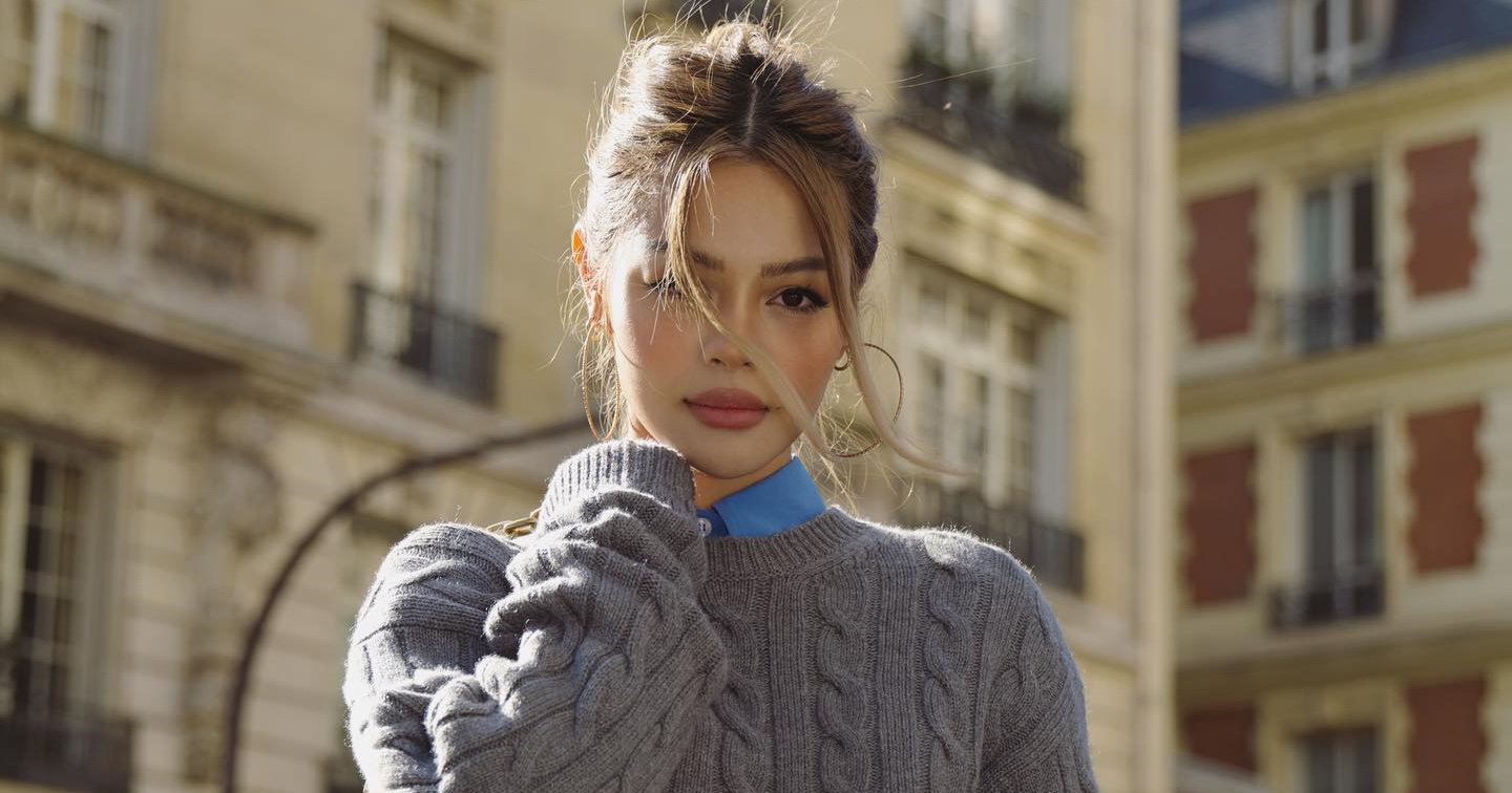 Influencerki masowo kopiują look z pokazu Miu Miu. W sieciówkach skompletujesz bardziej codzienne wydanie tej kontrowersyjnej stylizacji