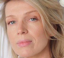 Magda Mołek znów postawiła na ubranie z sieciówki. Jej garnitur z Reserved to idealny model do pracy i na co dzień