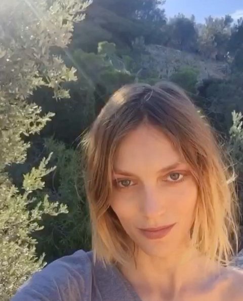 @anja_rubik Instagram