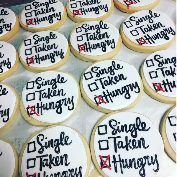 @thehayleycakes  Instagram