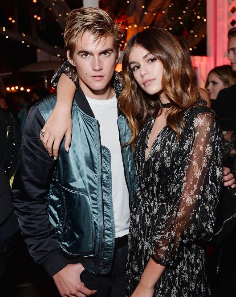 Kaia i Presley Gerber - dzieci Cindy Crawford zaczynają karierę w modelingu
