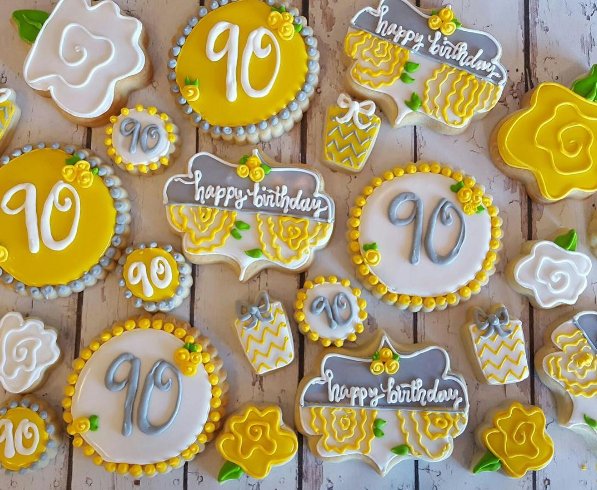 @thehayleycakes Instagram