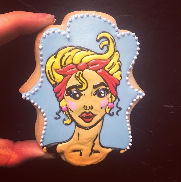 @thehayleycakes Instagram