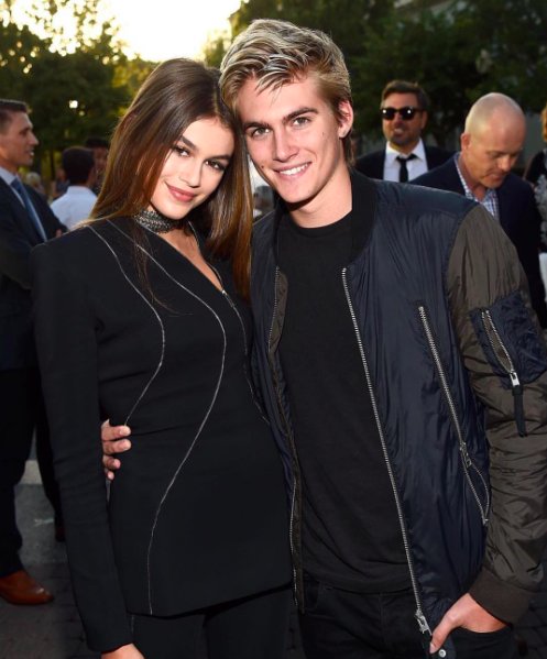 Kaia i Presley Gerber - dzieci Cindy Crawford zaczynają karierę w modelingu