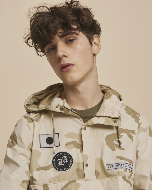 Najnowsze trendy na wiosnę w kolekcji Pull&Bear Colorama