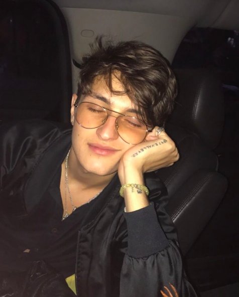 Anwar Hadid
