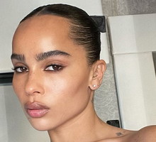 Zoe Kravitz ma w swojej kosmetyczce eliksir piękna. Nie zgadniecie, kto jeszcze uwielbia ten kosmetyczny bestseller
