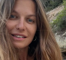 Odmładzająca maska Anny Lewandowskiej to jeden z jej ulubionych kosmetyków. Ujędrnia, regeneruje i niweluje oznaki zmęczenia