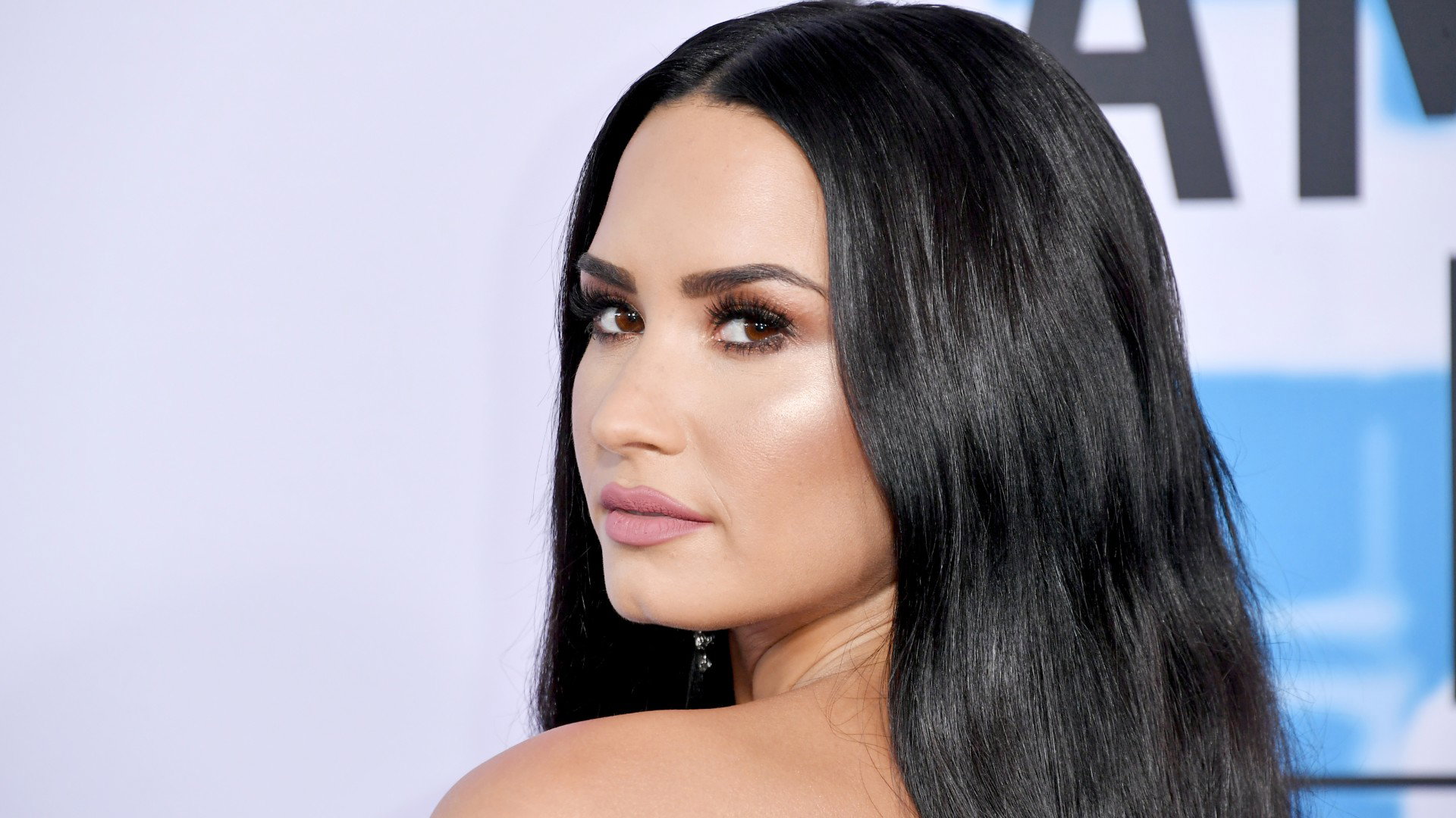 demi-lovato-401789b