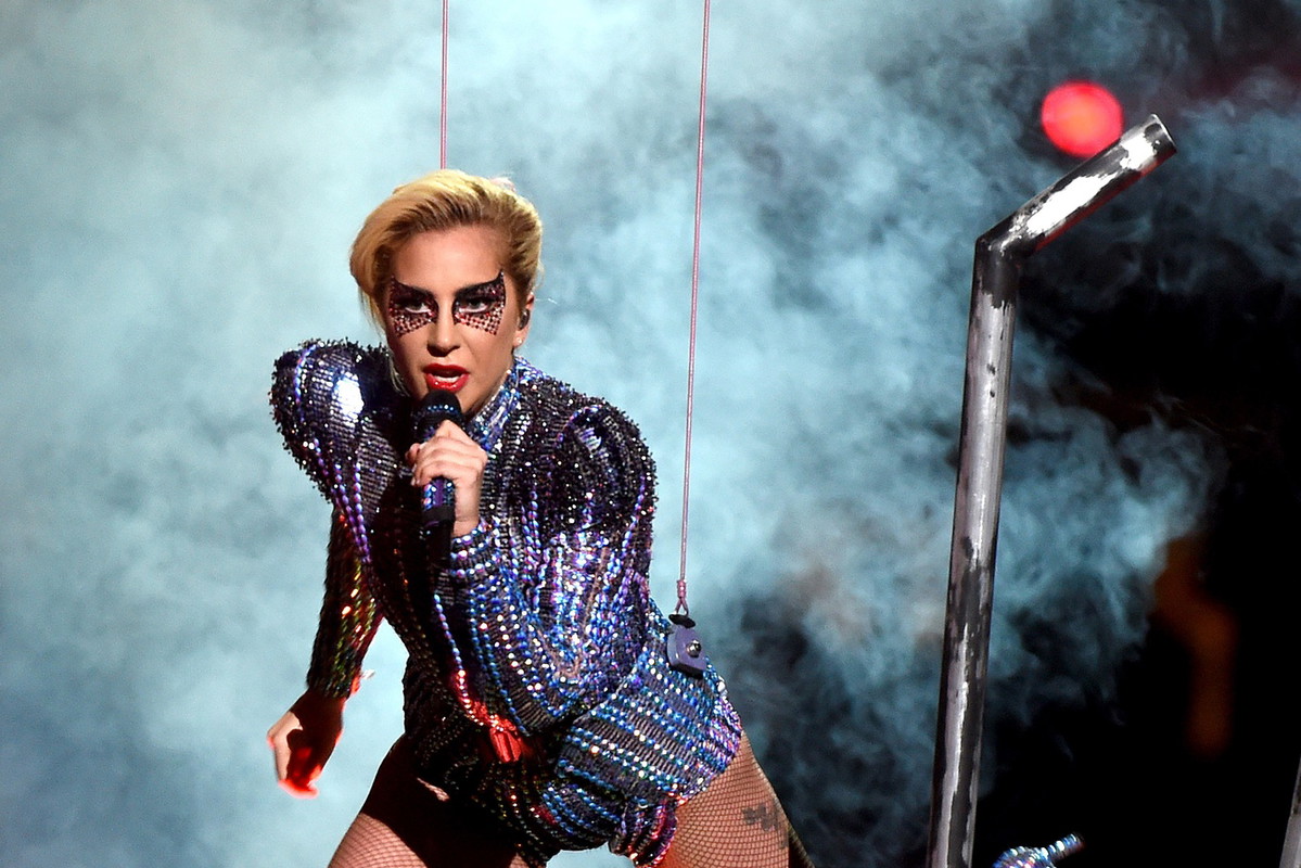 Lady Gaga na Super Bowl 2017 - ten występ przejdzie do historii