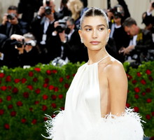 Hailey Bieber
