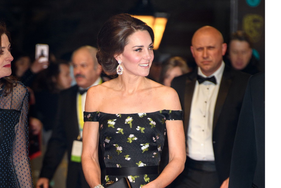 BAFTA 2017: Księżna Kate w sukni Alexander McQueen
