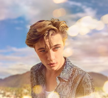 H&M loves Coachella 2017