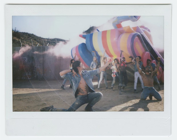 Diesel stworzył reklamę, którą zachwyca się cały świat! #MakeLoveNotWalls