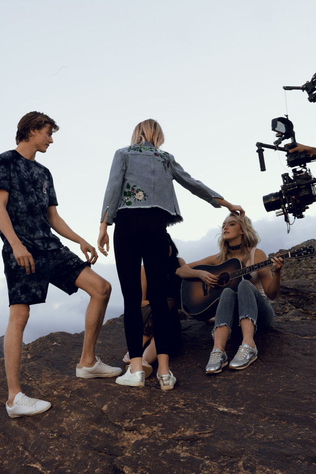H&M loves Coachella 2017