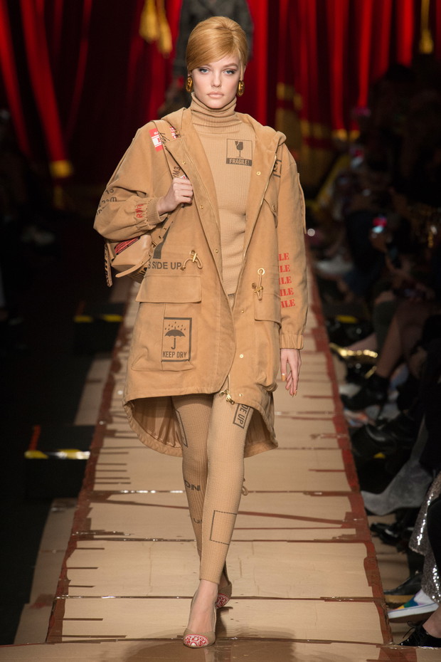 Moschino jesień-zima 2017/2018