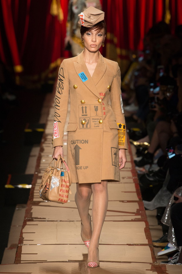 Moschino jesień-zima 2017/2018