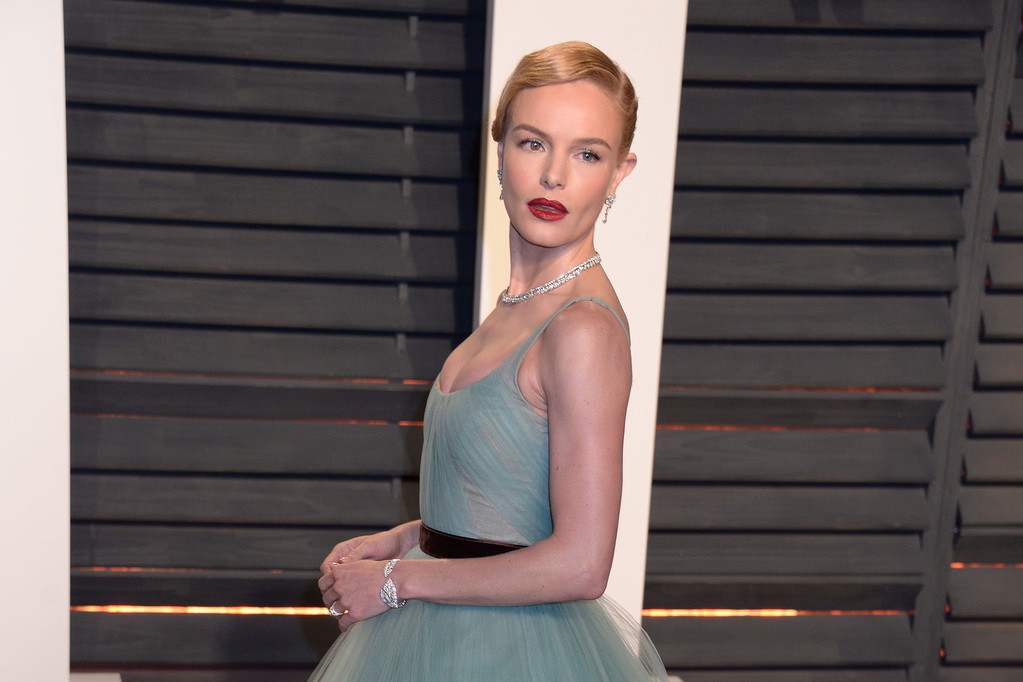 Oscary 2017, impreza Vanity Fair: Kate Bosworth w sukni Mendel