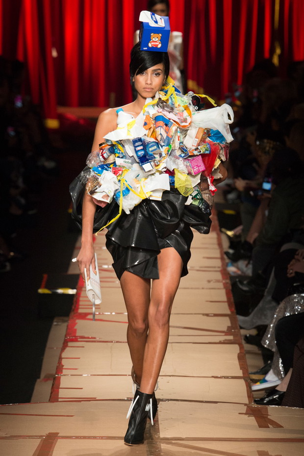 Moschino jesień-zima 2017/2018