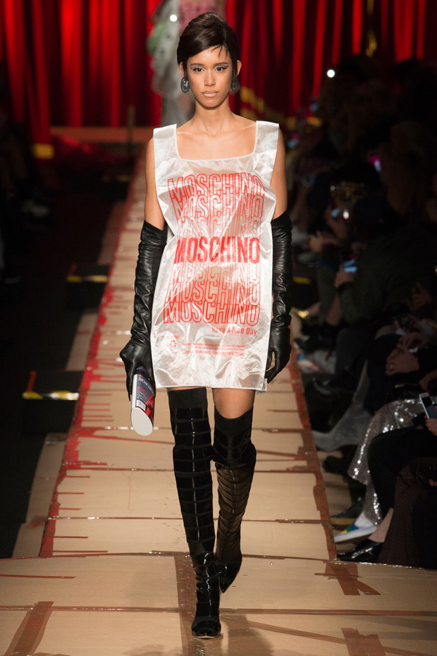 Moschino jesień-zima 2017/2018