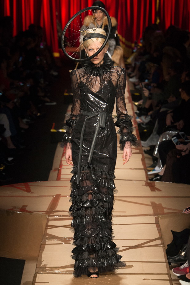 Moschino jesień-zima 2017/2018