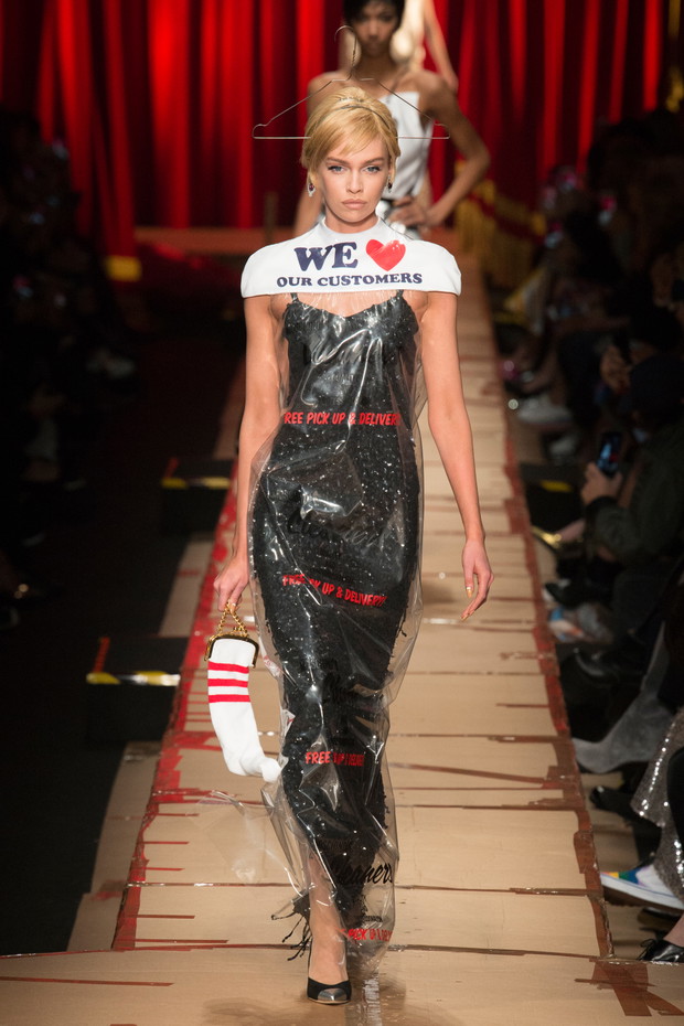 Moschino jesień-zima 2017/2018