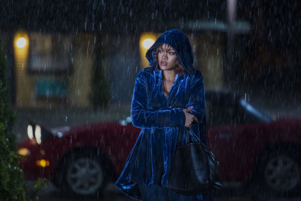 Rihanna w kultowej scenie pod prysznicem z filmu "Psychoza"