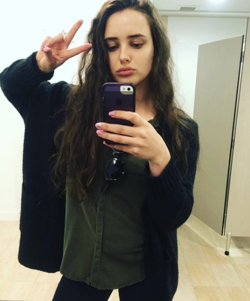Kim jest Katherine Langford, gwiazda serialu Trzynaście powodów?