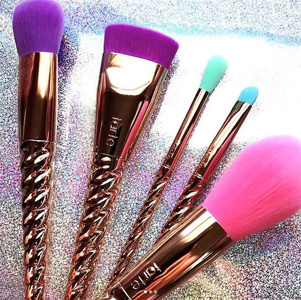 Pędzle jednorożce Tarte Cosmetics