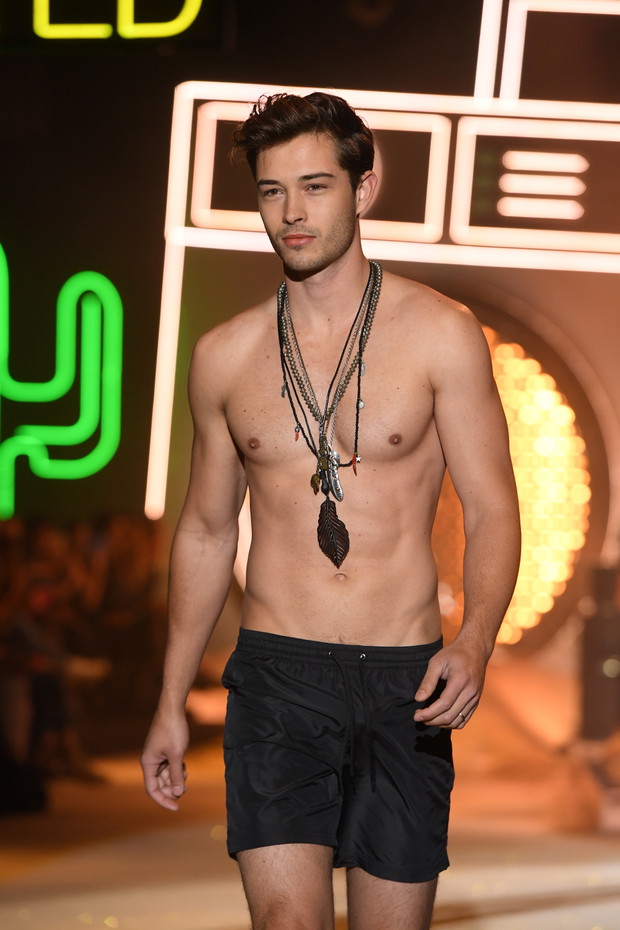 Tezenis