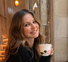 Anna Lewandowska w prostych kolczykach od polskiej marki, które chce się zatrzymać w szkatułce z biżuterią już na zawsze
