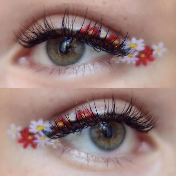 Trendy w makijażu: kwiaty zamiast eyelinera