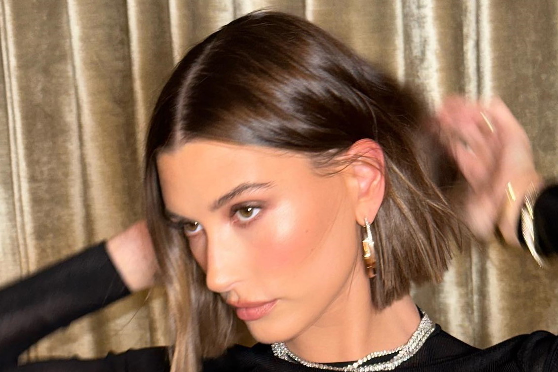 Apteczne kosmetyki gwiazd. 5 propozycji, które wypróbowały m.in. Hailey Bieber, Beyonce i Scarlett Johansson