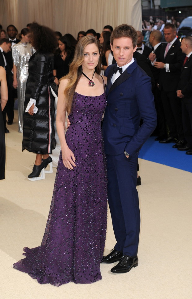 Eddie Redmayne i Hannah Bagshawe