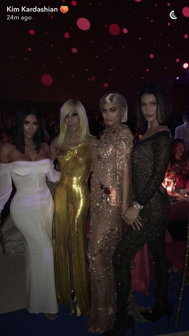Kim Kardashian pokazała Met Galę na Snapchacie