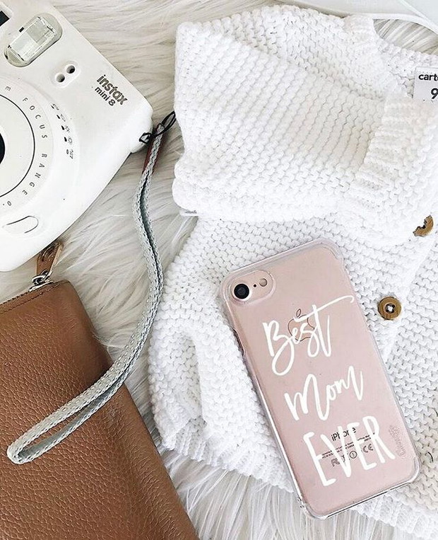 Dzień Matki już 26 maja. Etui na telefon w prezencie? Casetify, cena 135 zł.
