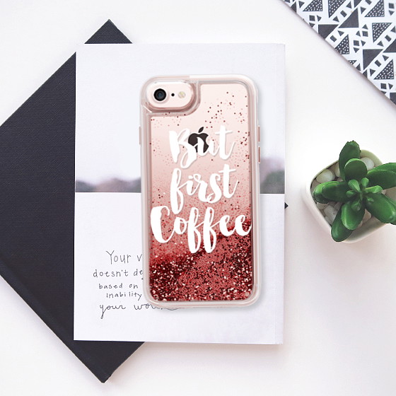 Etui dla prawdziwej fanki kawy. Casetify, cena 173 zł.