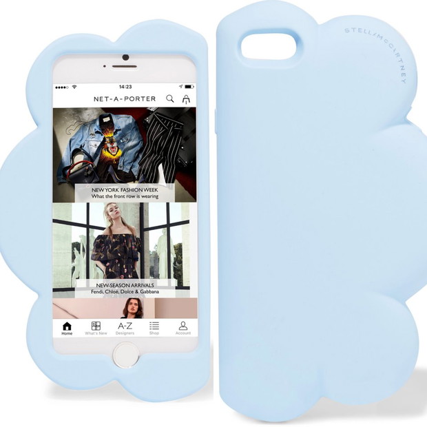 Etui na telefon dla fanek chmurek. Stella McCartney, 210 zł.