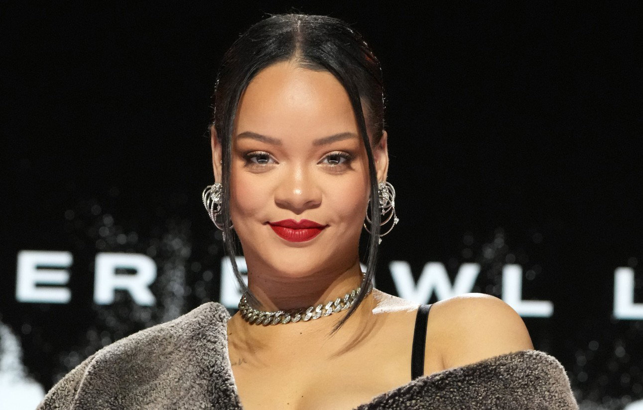 rihanna-6da1ba7