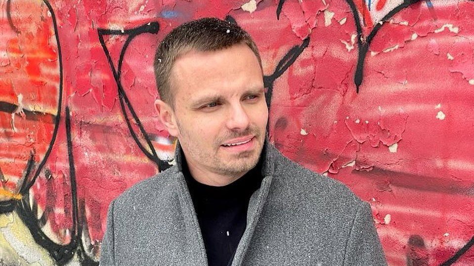 Marcin Hakiel pokazał nową partnerkę. Internauci: „Zamieniłeś tico na porsche”. Zaskakująca reakcja tancerza