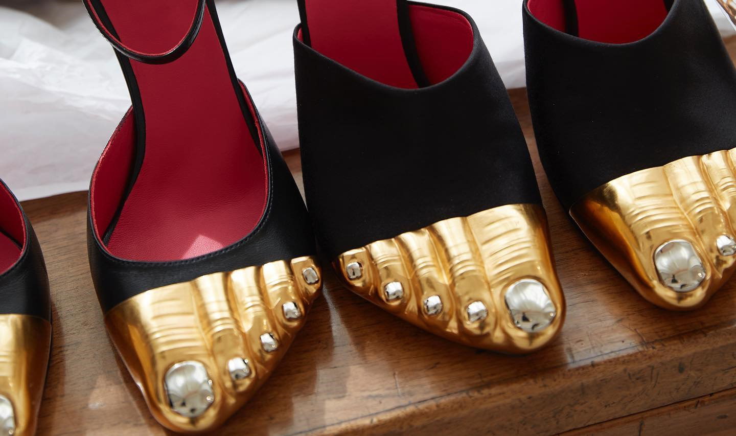 Buty z palcami zachwycają i śmieszą. Nie da się pozostać wobec nich obojętnym