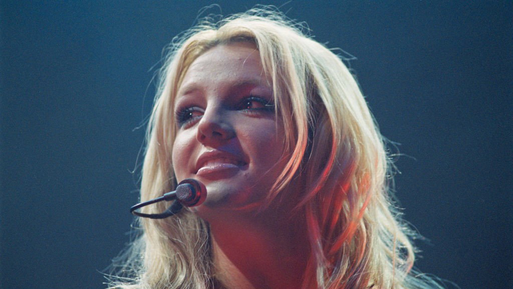 britney-spears-wydaje-autobiografie-ksiazka-ma-wstrzasnac-swiatem-5f1b865