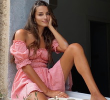 Sukienki, które latem noszą Włoszki. 7 modeli spodoba się wszystkim miłośniczkom stylu italian chic