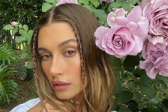 Hailey Bieber