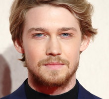 joe-alwyn1-71f5e72