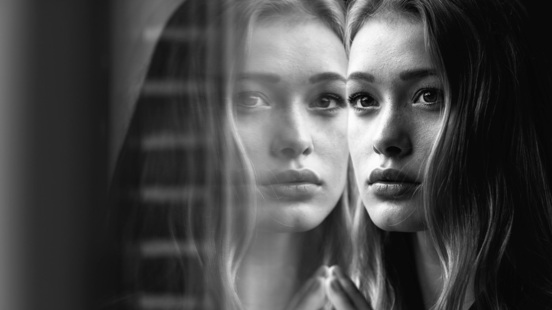 mirror1-d092376
