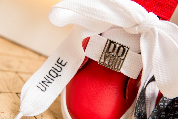 Cara Delevingne i Puma dla kobiet w sprawie kobiet