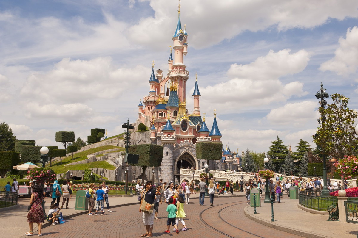 Disney znika z Netflixa - wycofuje wszystkie swoje filmy i zakłada platformę streamingową