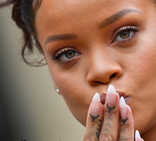 „Fenty Beauty" - Rihanna wypuszcza linię kosmetyków