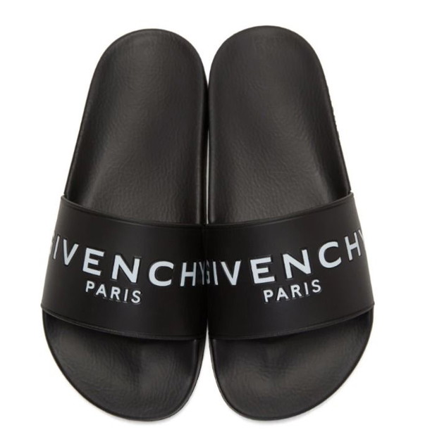 Klapki Givenchy z logo, ok. 1100 zł